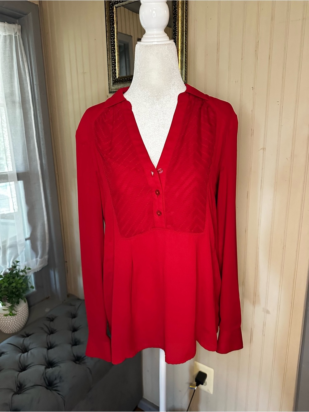 Maeve Anthropologie Red Long Sleeve Henley Blouse Womens Size 2 Chevron